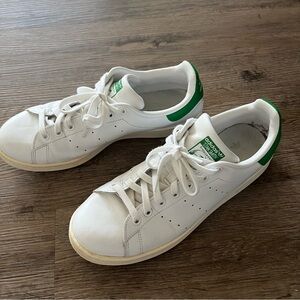 Adidas Classic White and Green Shoes